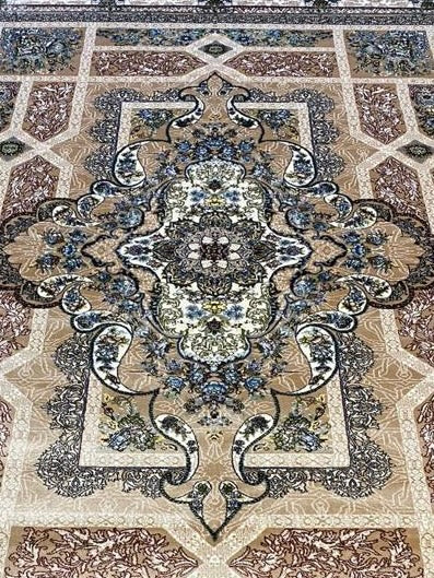 Tyra Turkey Slams Carpet